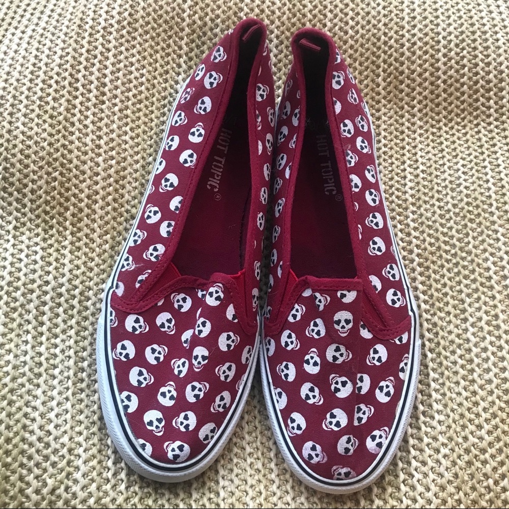 skull slip ons